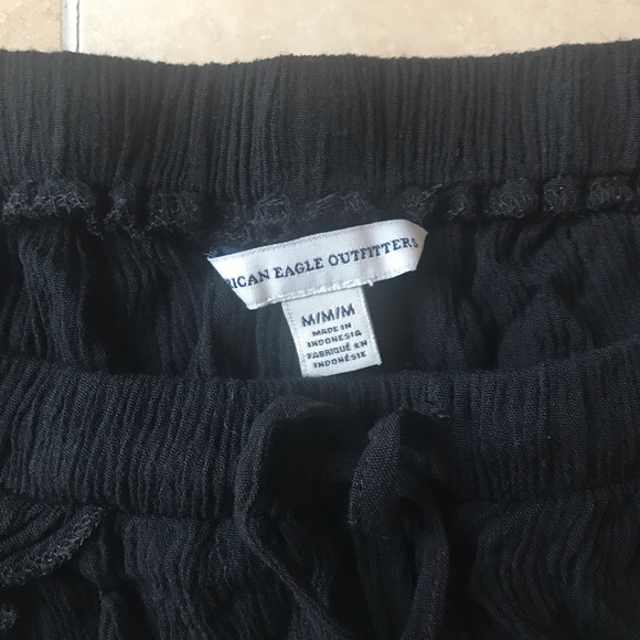 American Eagle Black Flowy Shorts - Picture 4 of 4